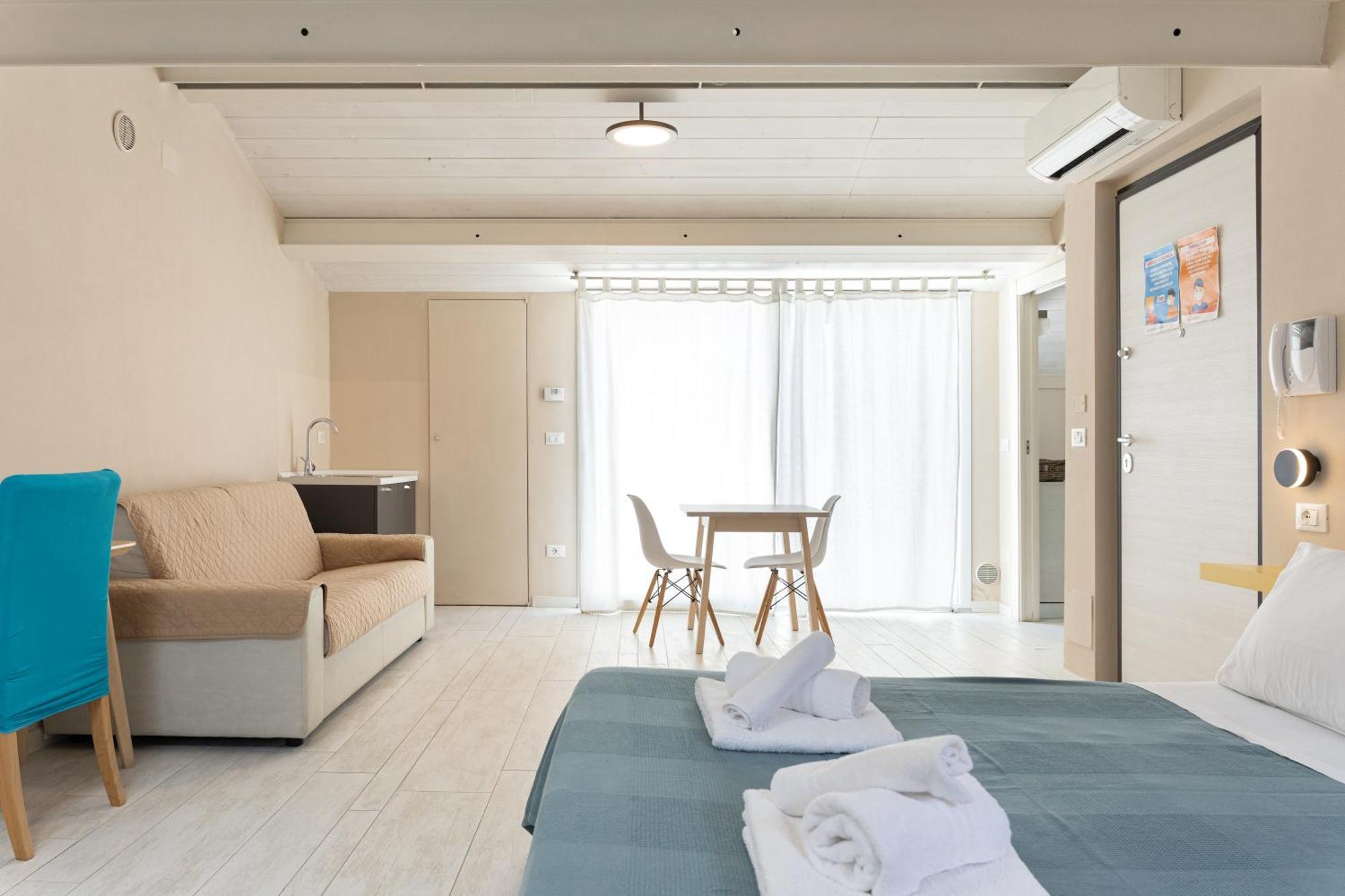 Oceano Rooms テルモリ エクステリア 写真